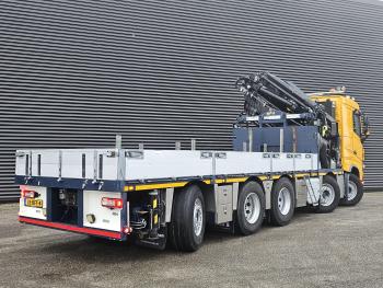 FH 420 10x4 / 85 t/m CRANE + JIB / KRAN